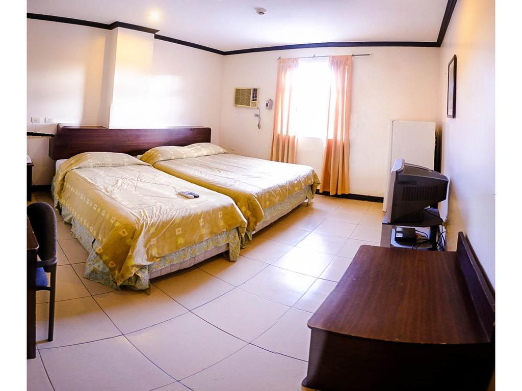 Crowne Garden Hotel Cebu Oda fotoğraf
