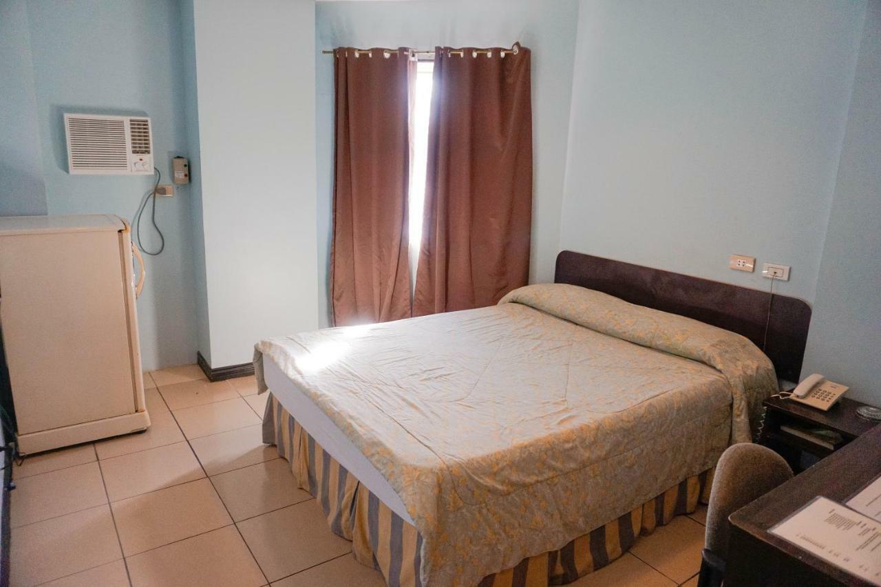 Crowne Garden Hotel Cebu Dış mekan fotoğraf